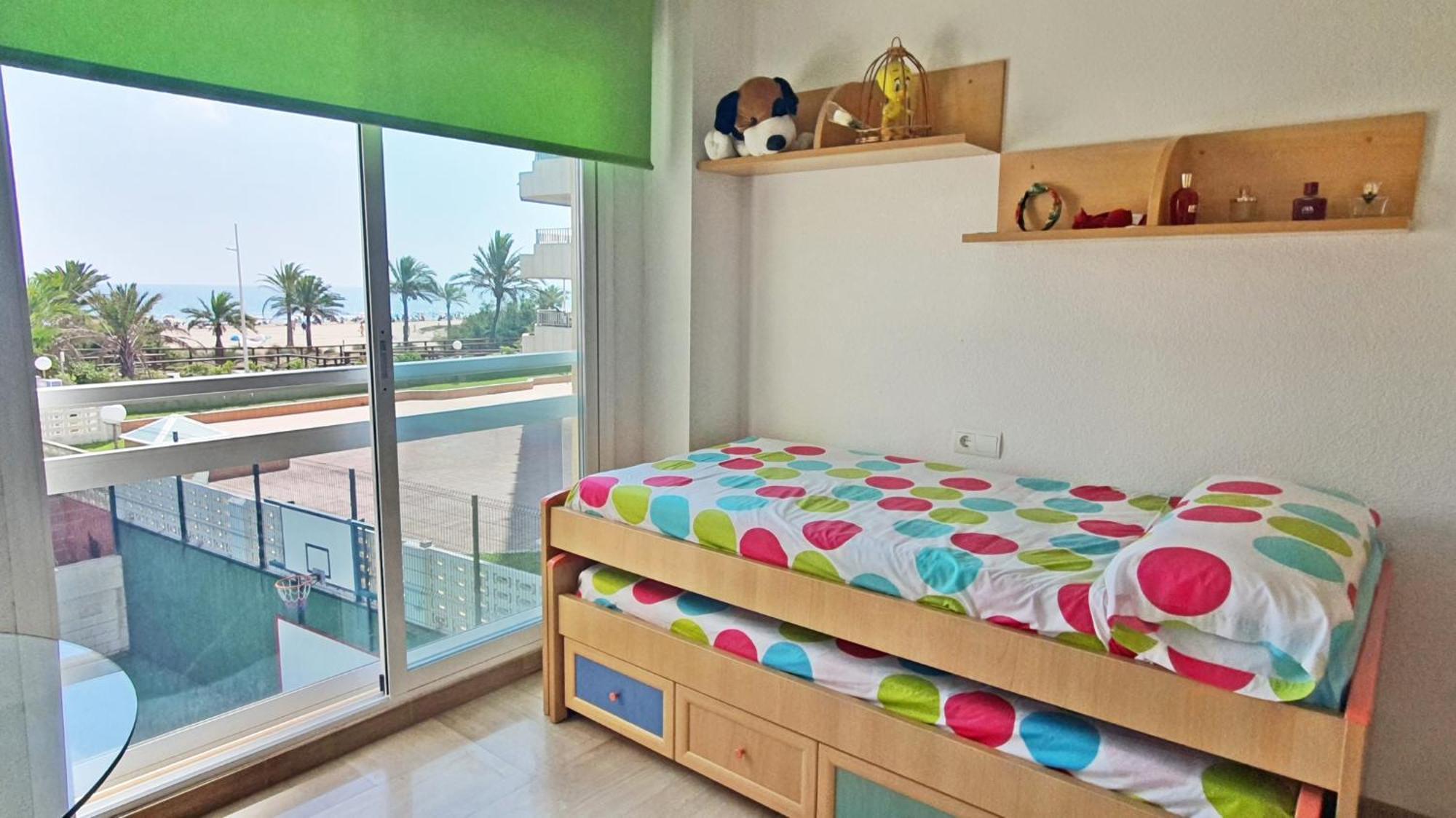 Apartament Aigua Blava Primera Linea - Alquiler Solo Familias Playa de Gandia Zewnętrze zdjęcie